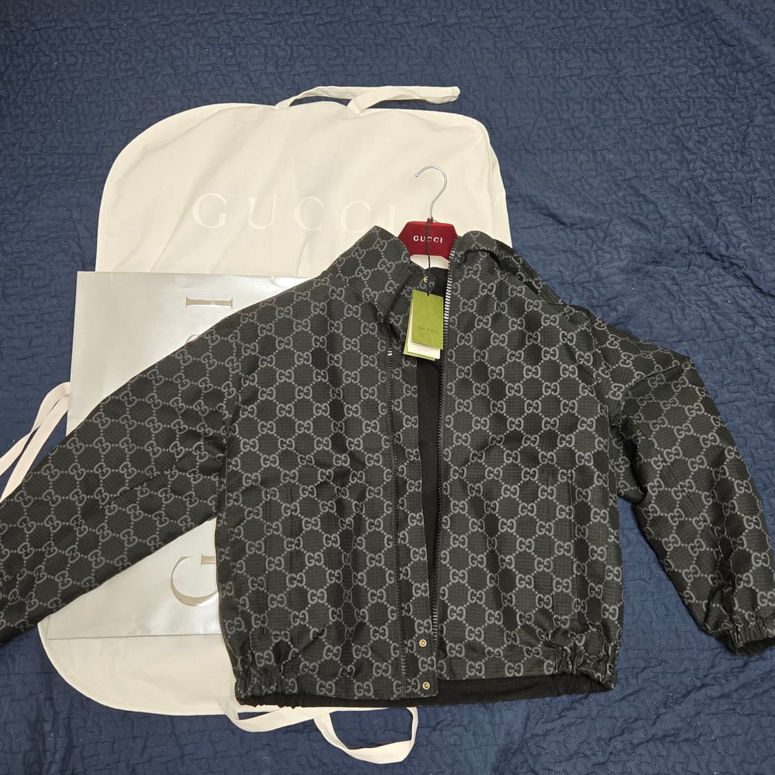 구찌 리버서블 GG 립스탑 나일론 자켓 블랙 상품이미지1