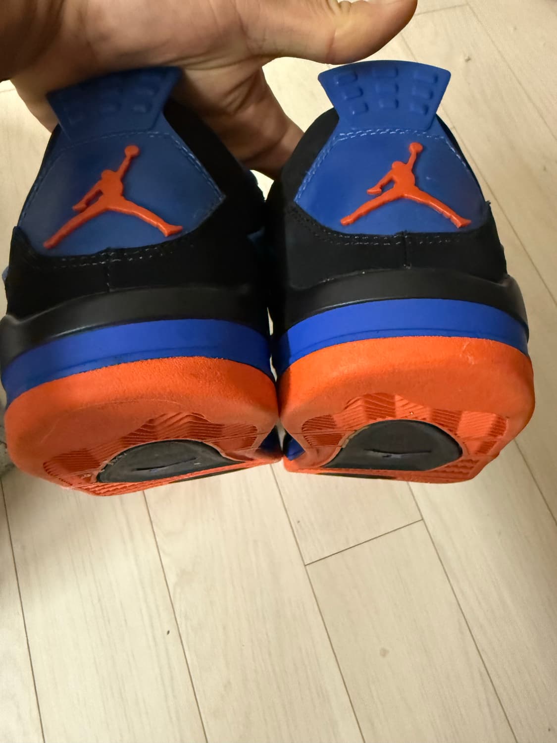 Jordan4 Cavs 275 상품이미지6