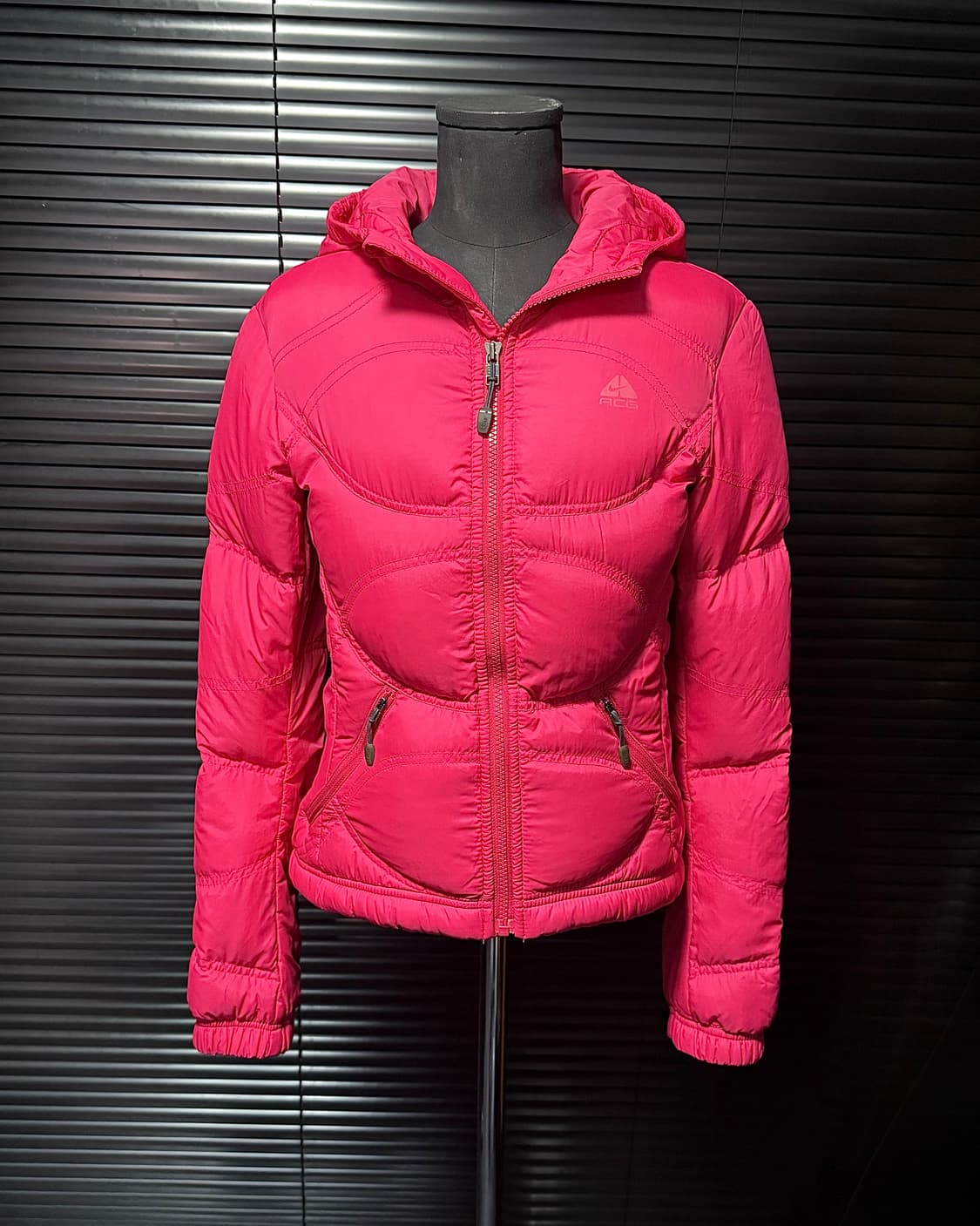 나이키 acg 핫핑크 550 하이넥 구스 다운 거위 패딩 경량 xs 85 상품이미지1