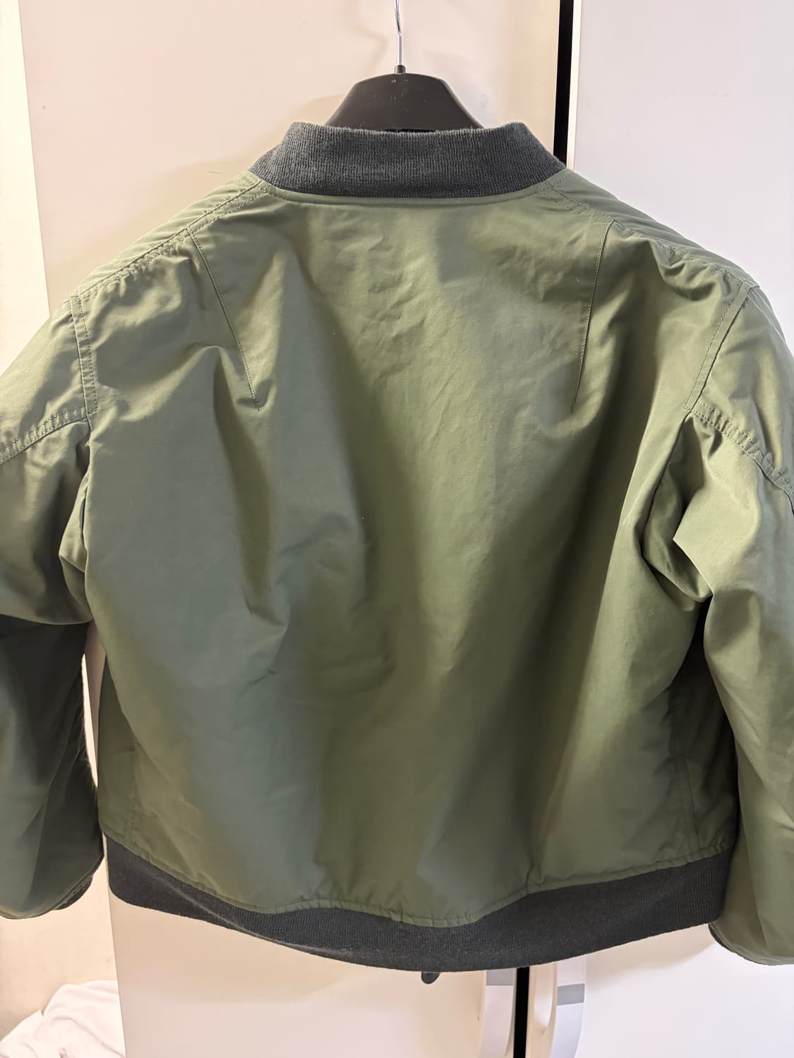 시오타 ma-1 카키 5사이즈 판매합니다 상품이미지3