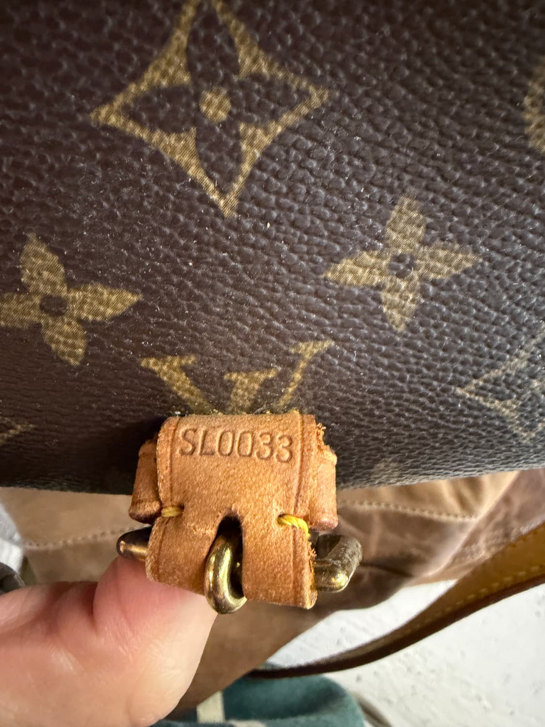 루이비통 솔로뉴 모노그램 캔버스 크로스백 상품이미지7