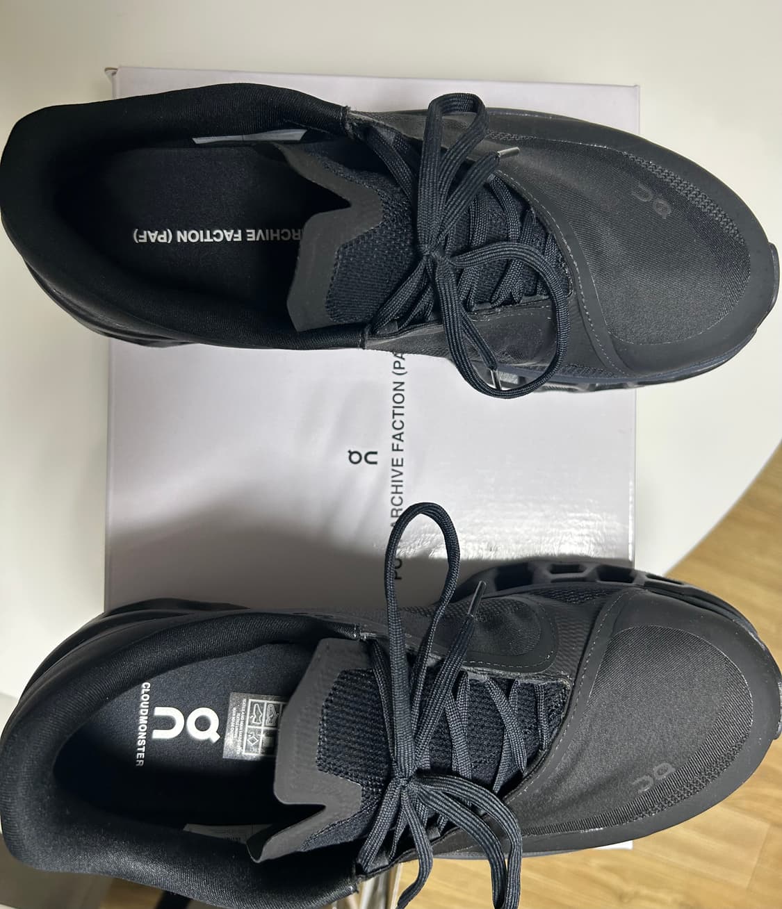 온 러닝 x 포스트 아카이브 팩션  size 275 상품이미지4