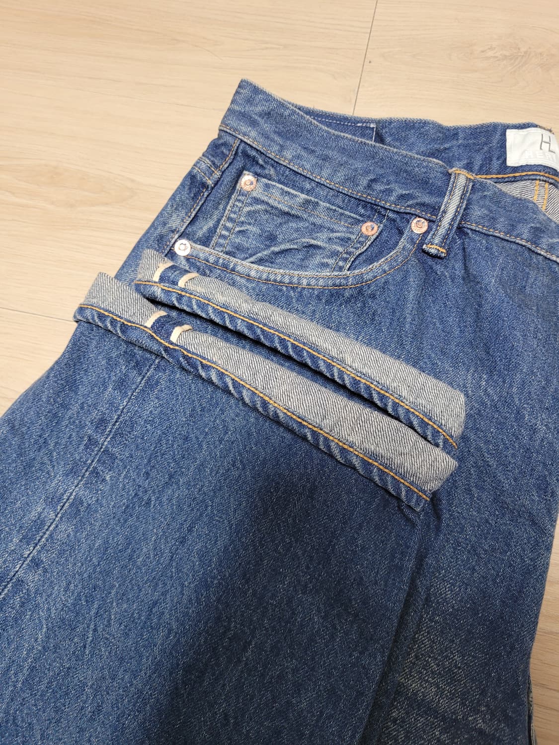 헤릴 레귤러 핏 데님 빈티지 worn 25ss 3사이즈 상품이미지8