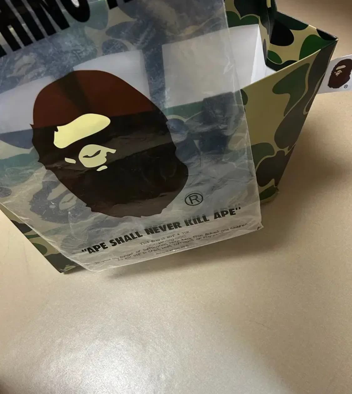 베이프 반카모 스페이스 후드집업 상품이미지5