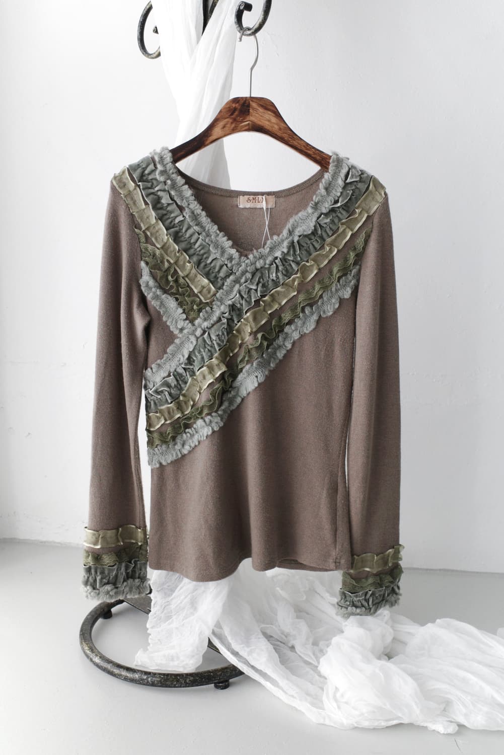 frill fur long sleeve 상품이미지1