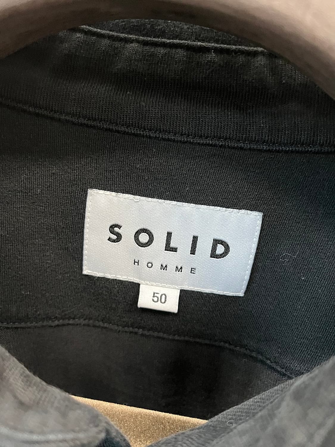 105) 솔리드옴므 25ss 데미지 카라 맨투맨  상품이미지3