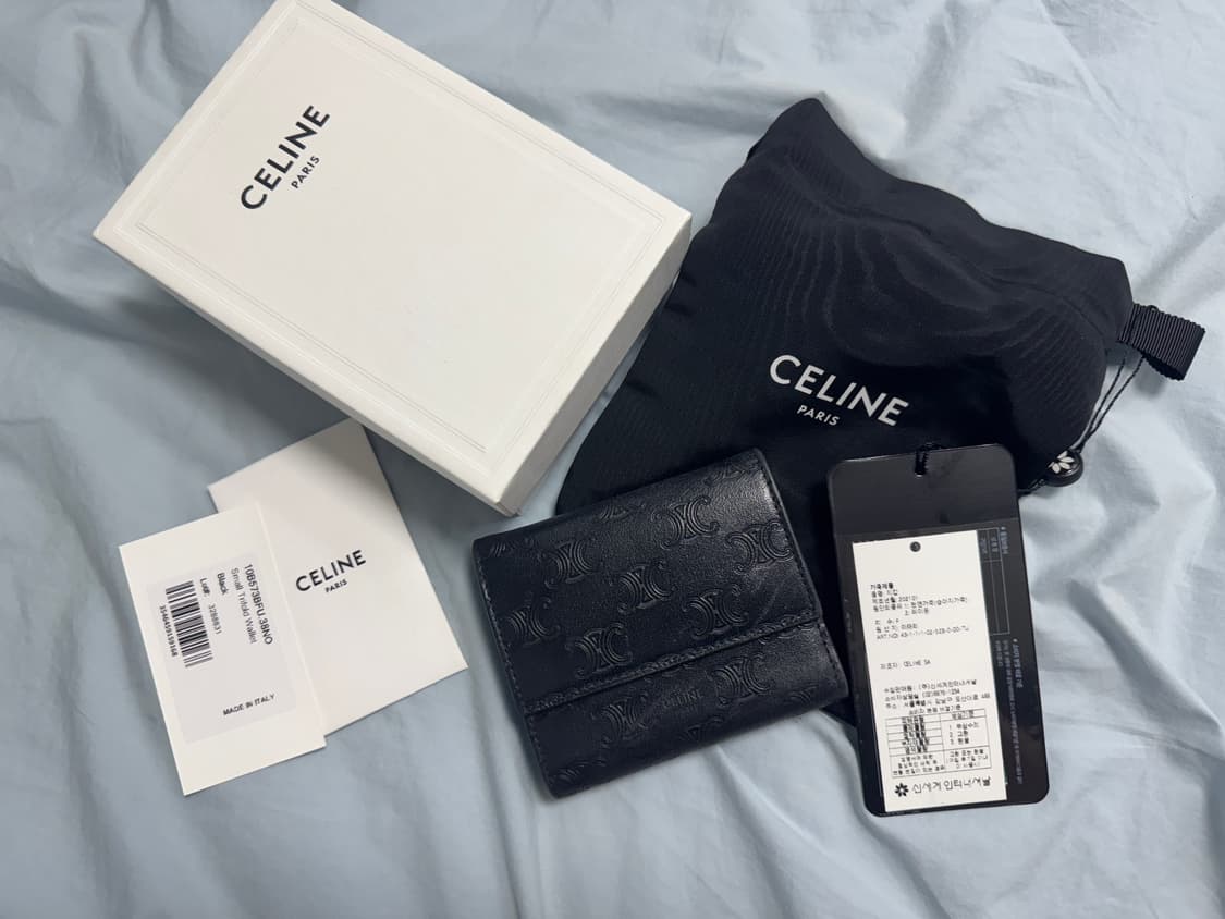셀린느 21ss 스몰 트리폴드 월렛 블랙 상품이미지1