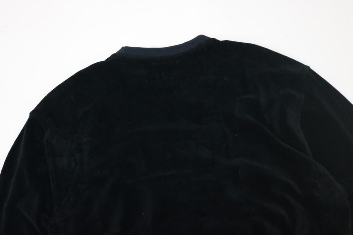 NICOLA VALENTINO 니콜라 발렌티노 골드 자수 벨로아 맨투맨 상품이미지7