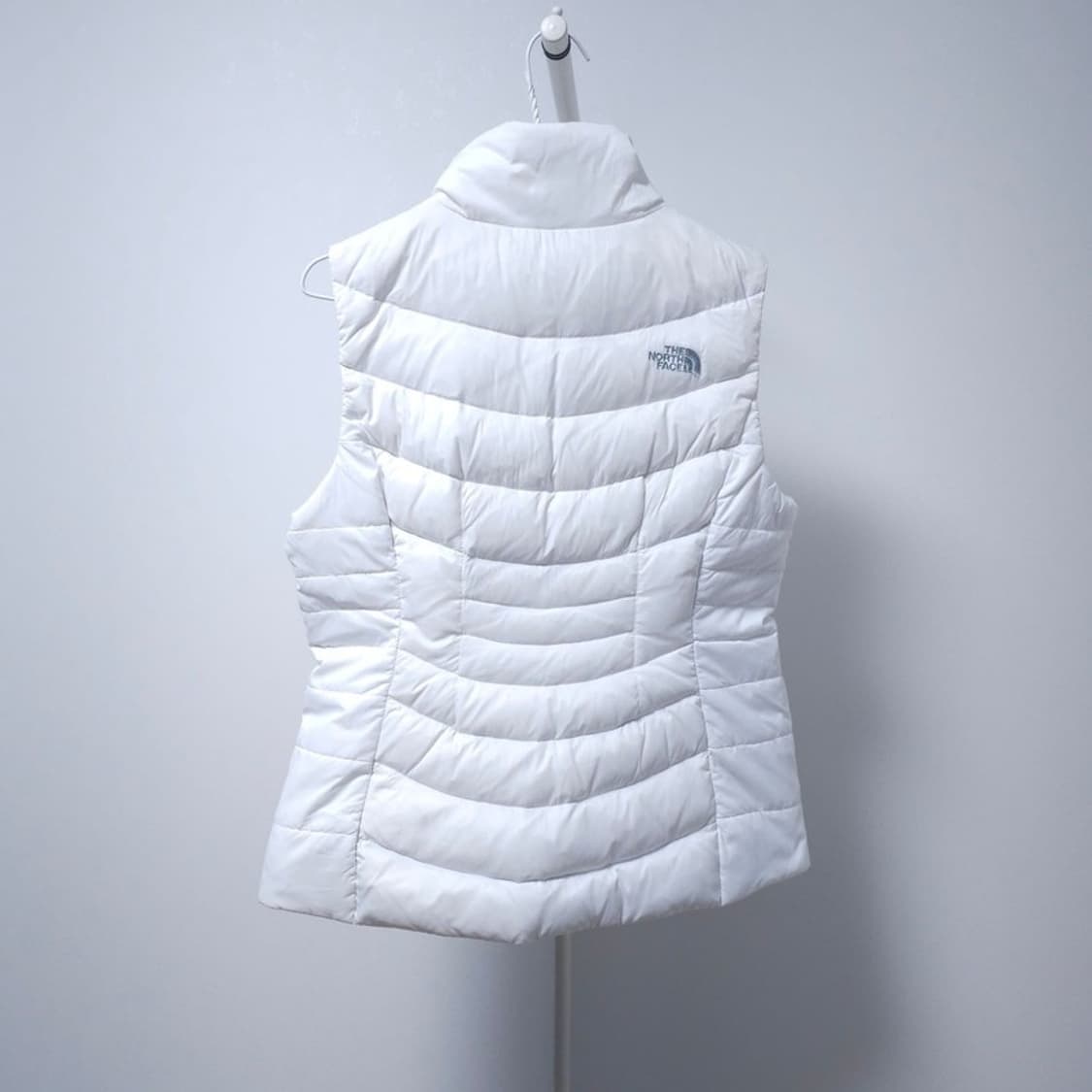 노스페이스 화이트 조끼패딩 M 상품이미지2