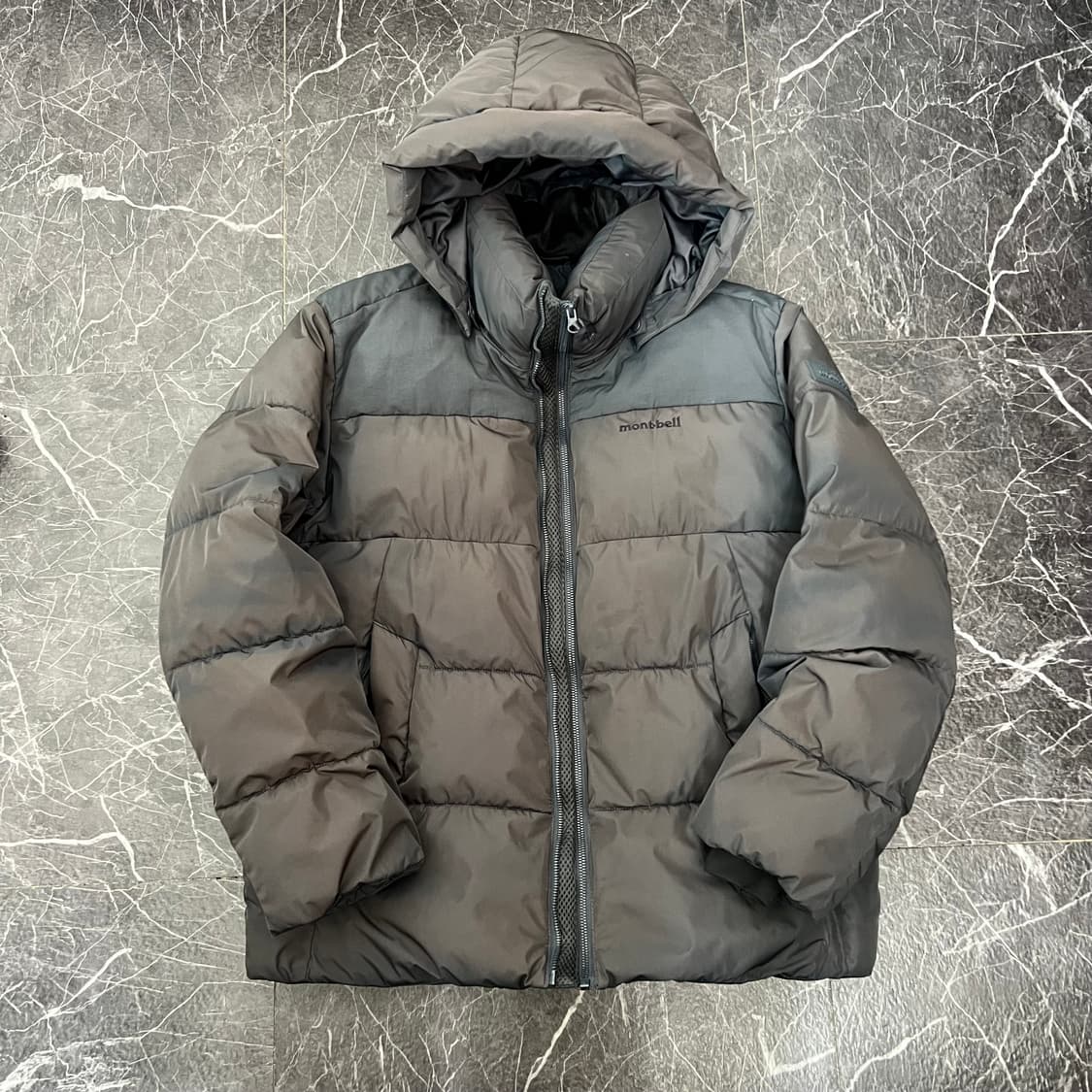 몽벨 로고 푸퍼 후드 패딩 자켓 상품이미지2