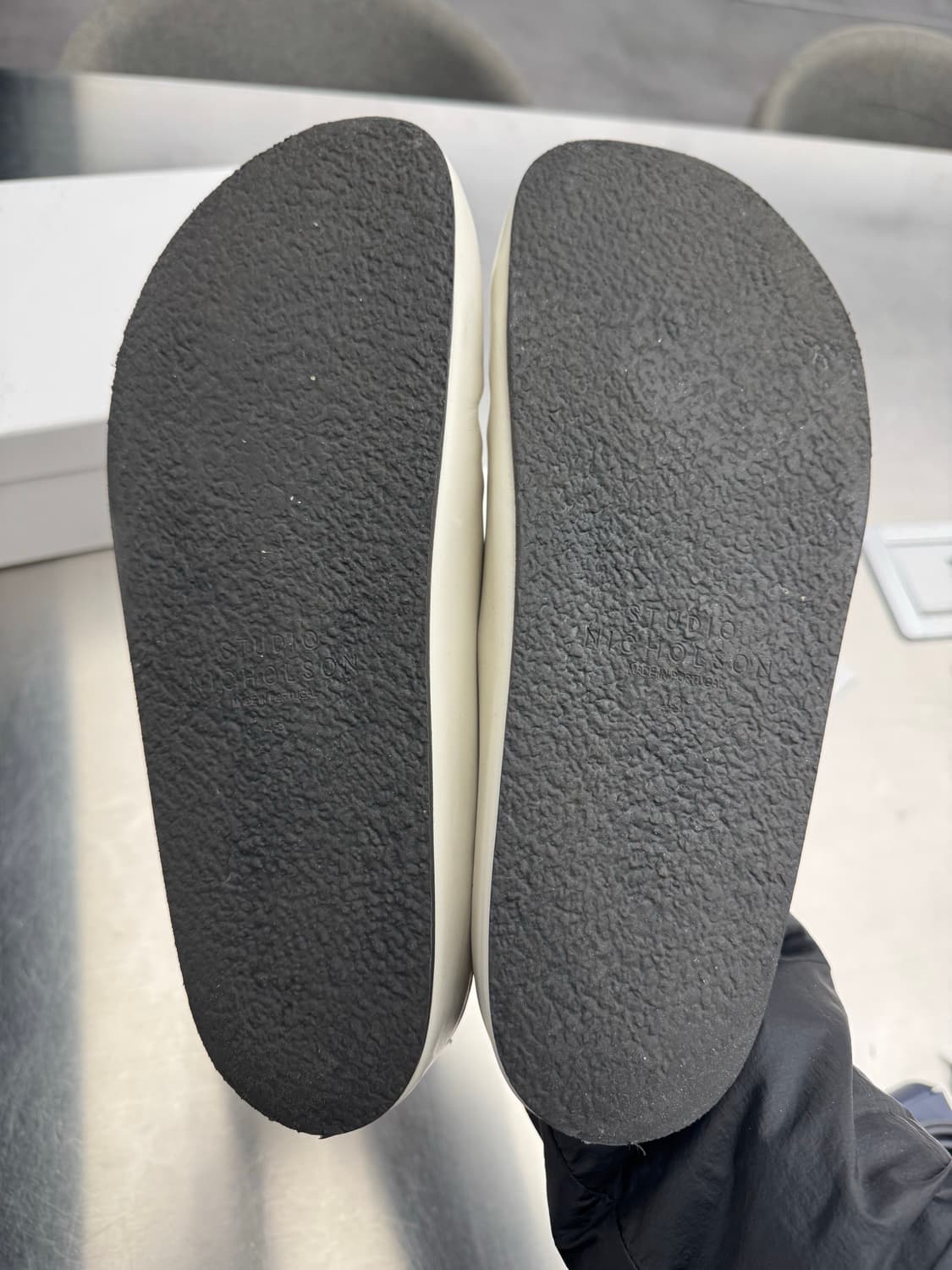 스튜디오니콜슨 카프 레더 클로그 크림 43 상품이미지3