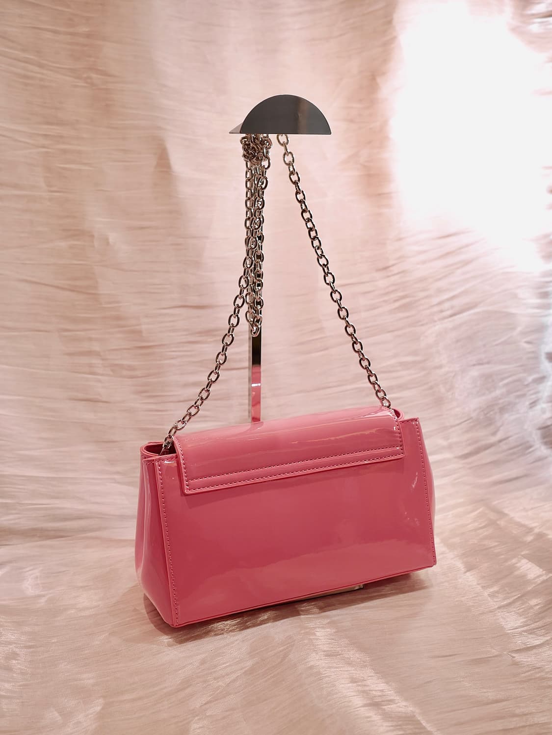 비비안웨스트우드 핑크 헤이즐 미디움 숄더백 상품이미지6