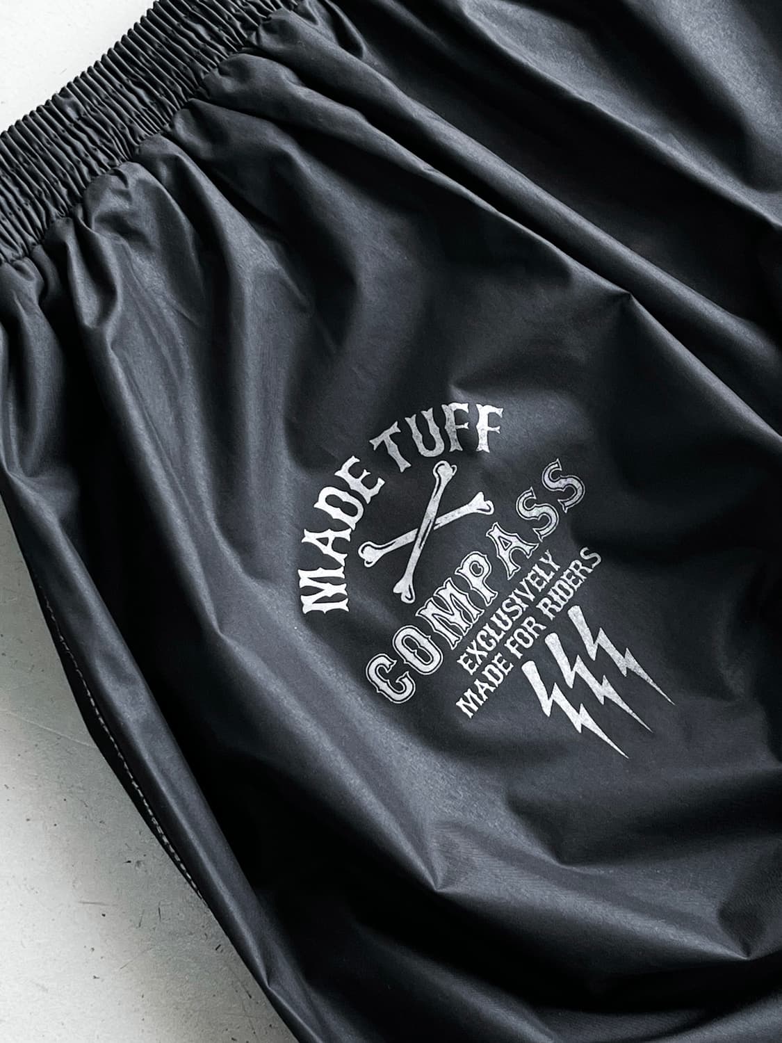 매드터프 컴패스 스켈레톤 사이드 본 우븐 팬츠 상품이미지7