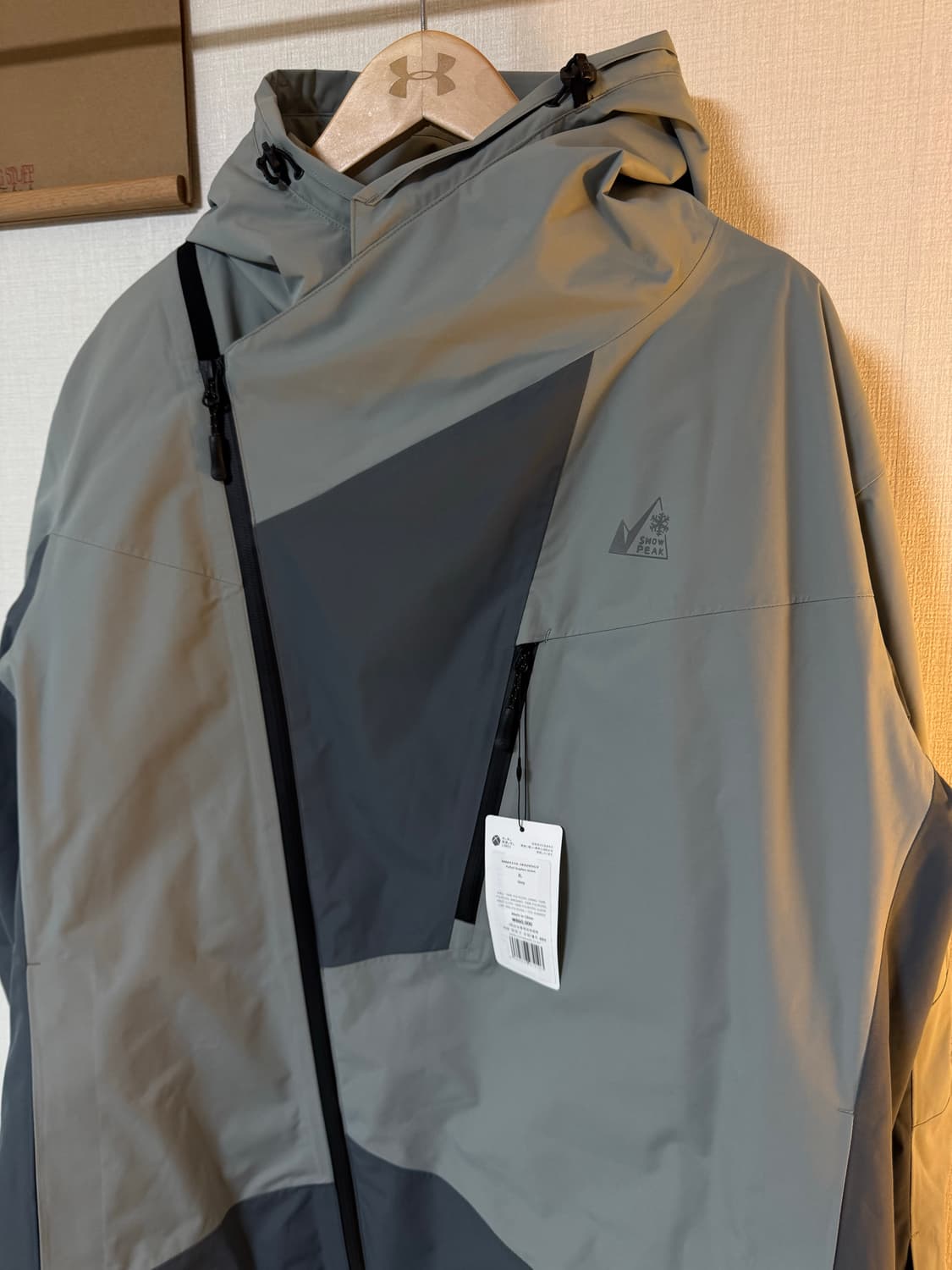 (새상품)스노우피크 퍼프드 그래핀 자켓 그레이XL 상품이미지3