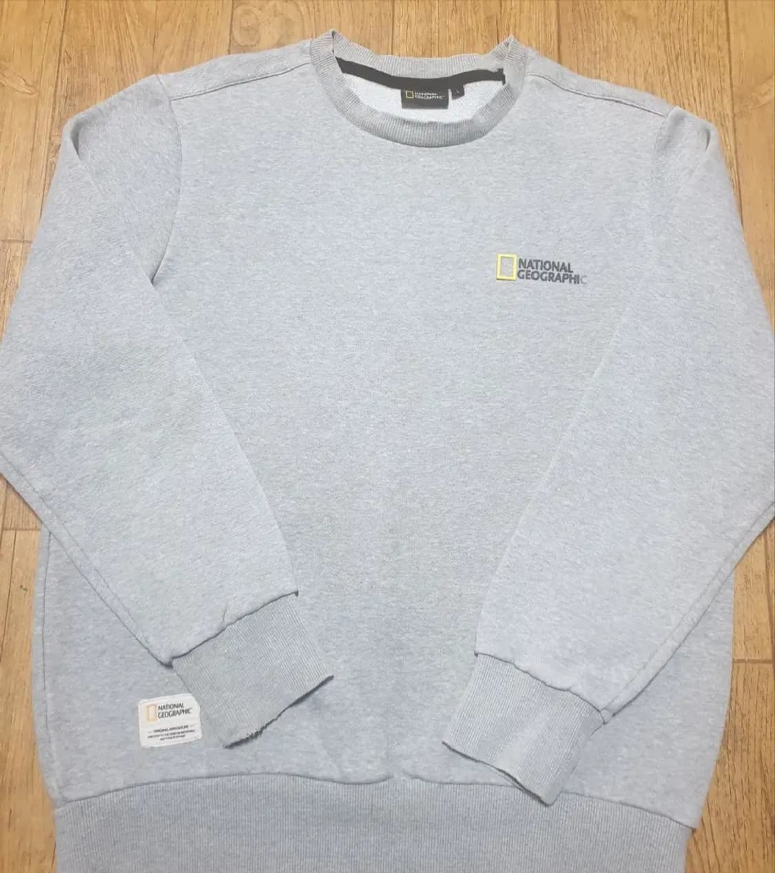 내셔널지오그래픽 긴팔티 100 사이즈입니다 상품이미지2