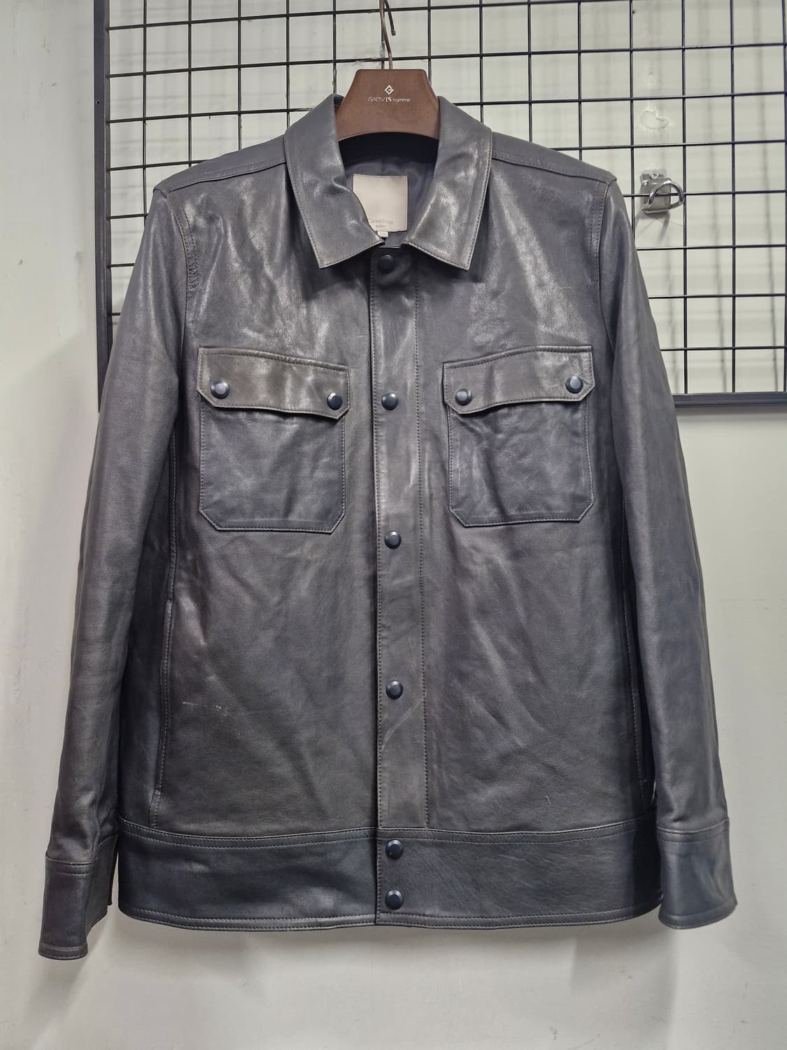 105XL 셀럽샵 에디션 양가죽 자켓 그레이. 상품이미지1