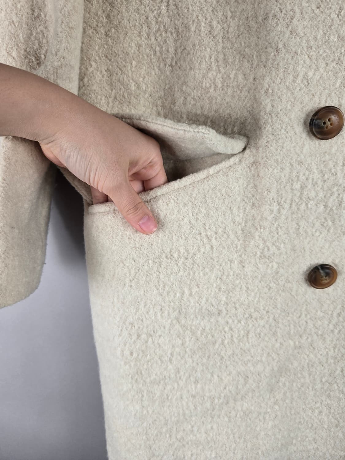 [무료배송]써스데이아일랜드 S 여성 오버핏 폭스퍼 울 혼방 롱 코트 상품이미지6