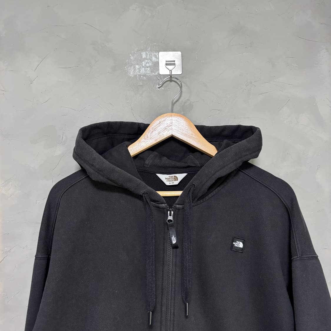 노스페이스 에센셜 후드집업 블랙 상품이미지2