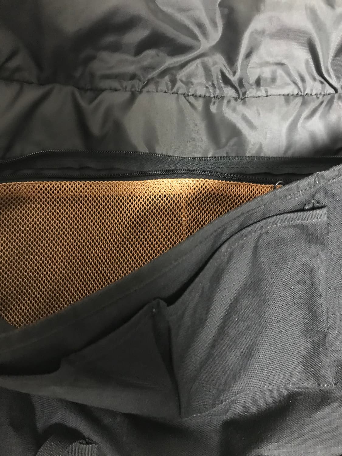 칼하트 카고 시리즈 메신저백 상품이미지2