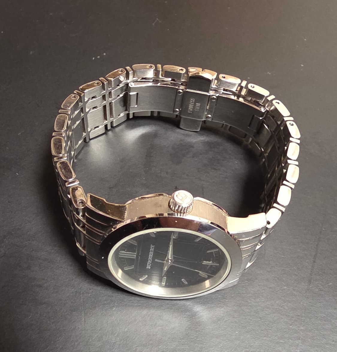 버버리 블랙판 스틸 여성용 시계 BU1365 상품이미지4