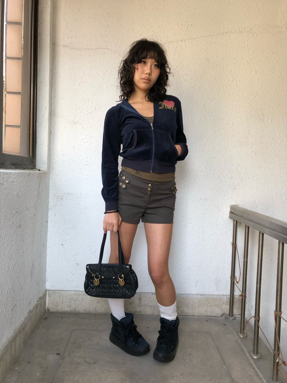 JUICY COUTURE 네이비 벨벳 후드집업 상품이미지9