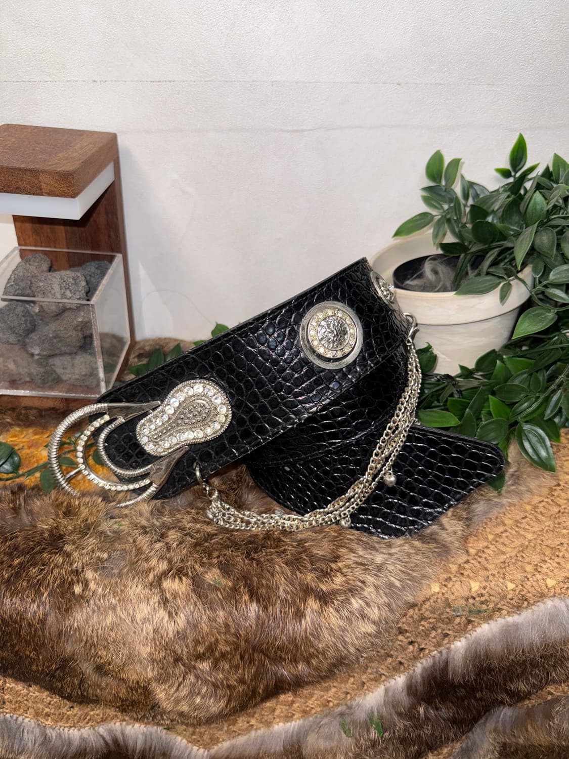 Black python oriental cubic chain belt 상품이미지3