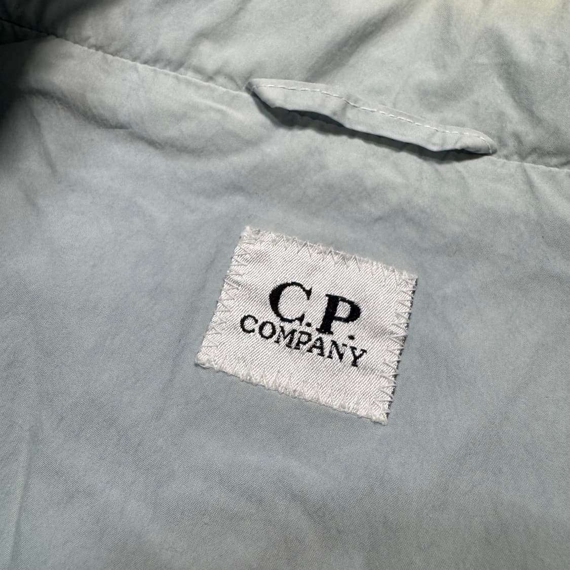 Name : C.P.컴퍼니 견장 디테일포켓 바람막이 자켓 :) 상품이미지4