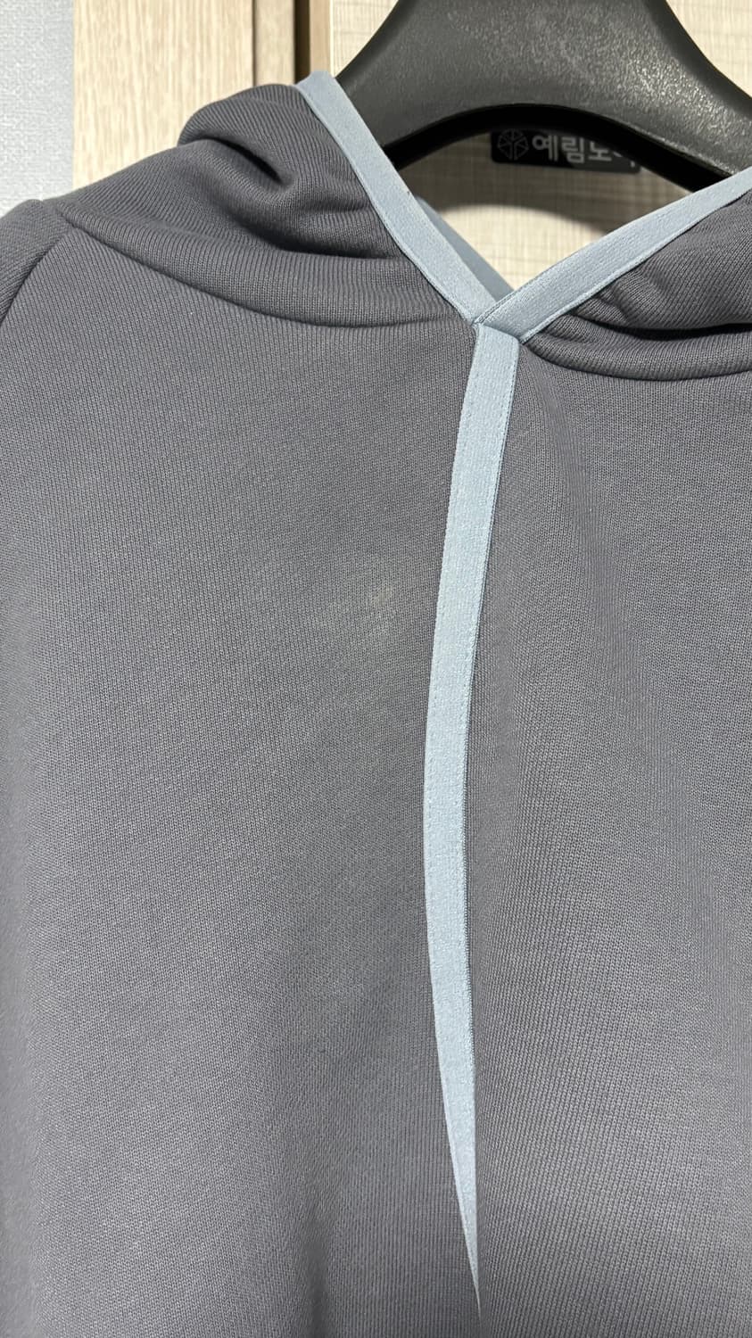 산산기어 테입드 후드 차콜 22SS 상품이미지4