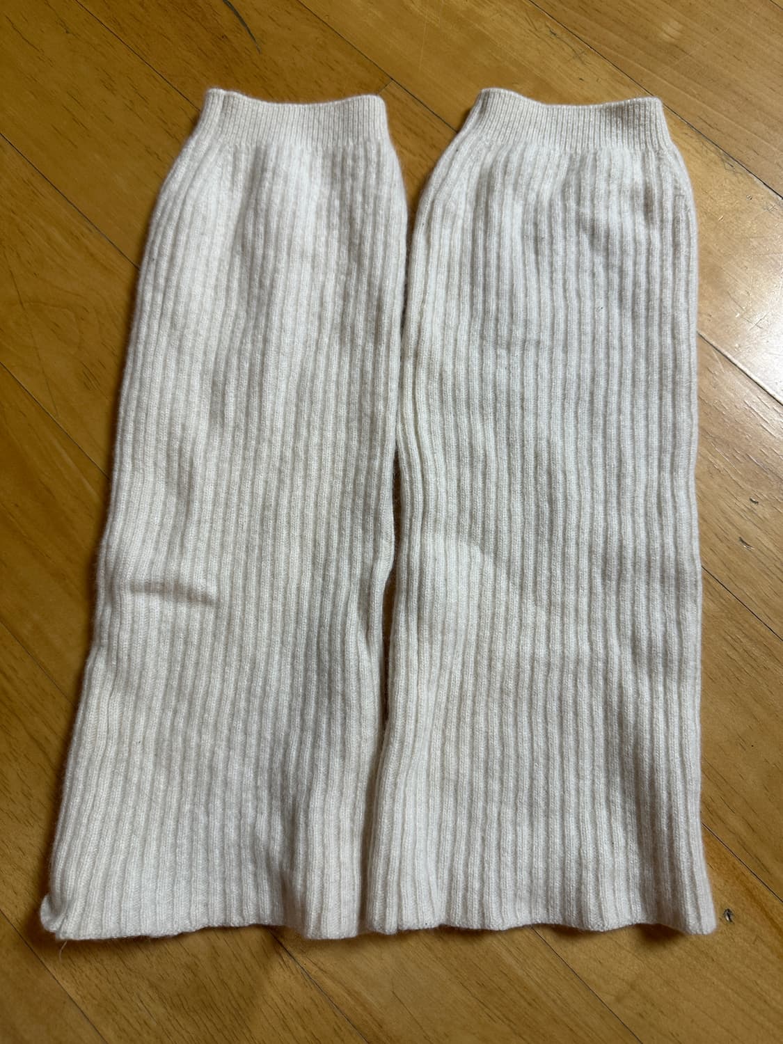 아모멘토 캐시미어 혼방 아이보리 레그워머 (F) 상품이미지5