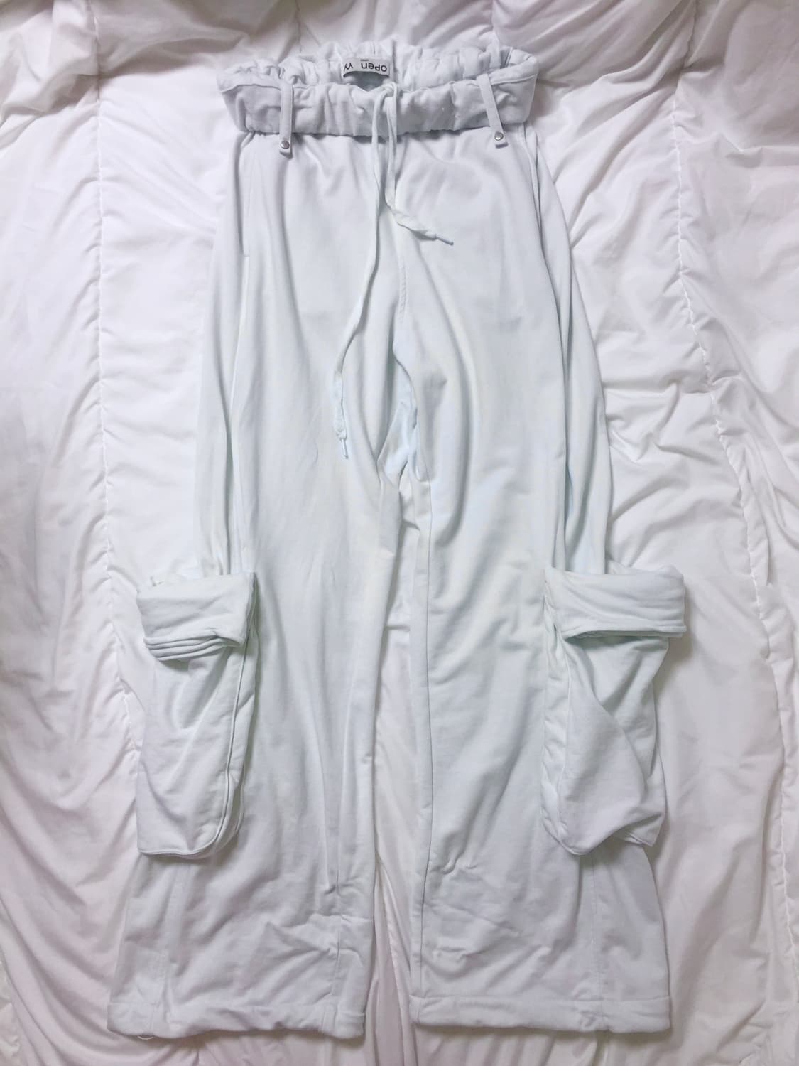 오픈와이와이 롤 웨이스트 스웻 카고 팬츠 민티화이트 상품이미지2