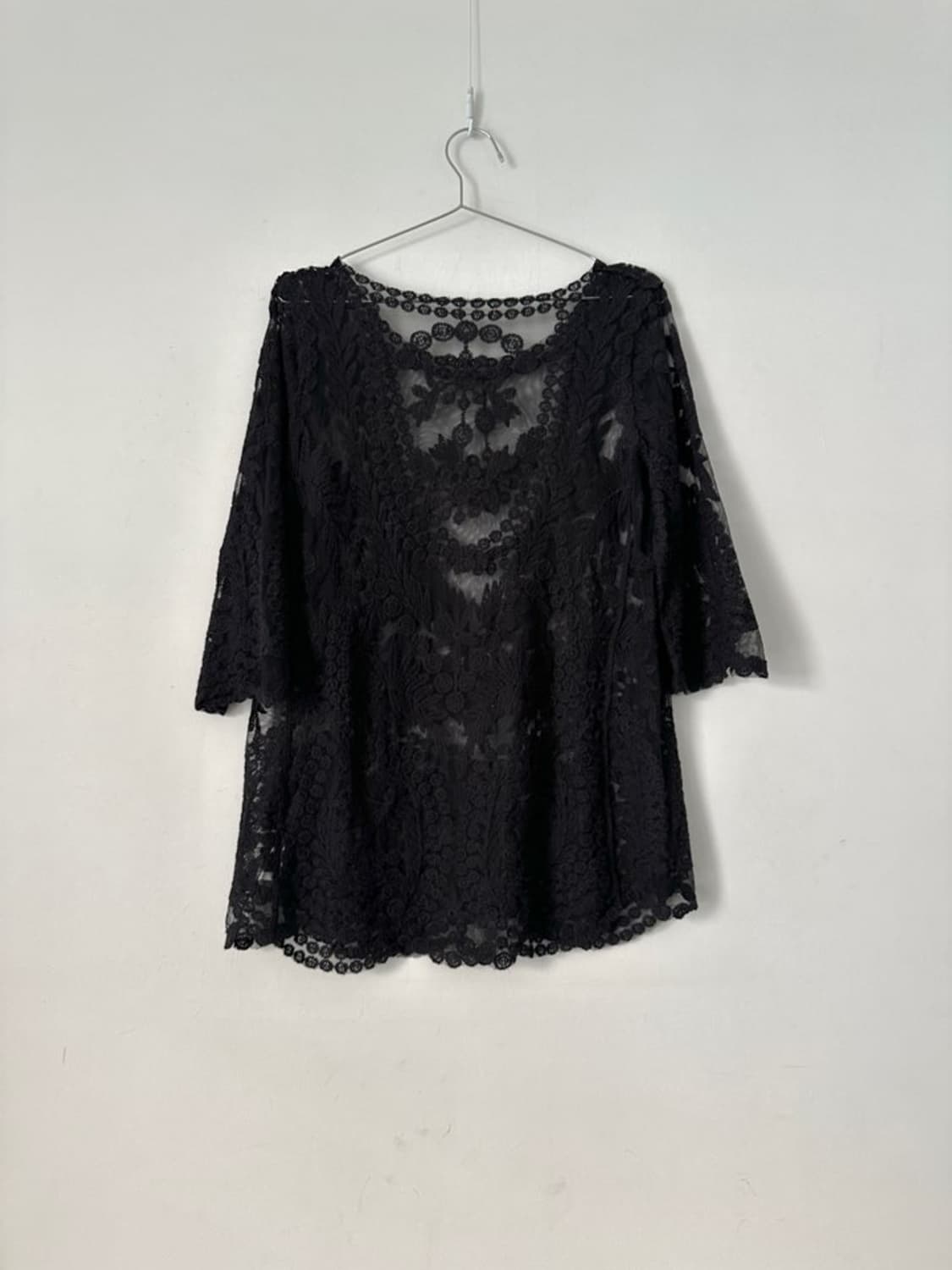 See through embroidery top / black 상품이미지4