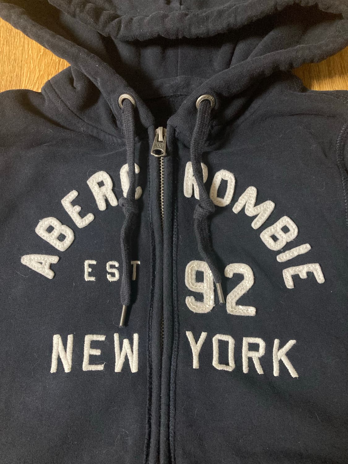 (핏대장템!!)아베크롬비 딱붙 후드집업 다크네이비 m 상품이미지3