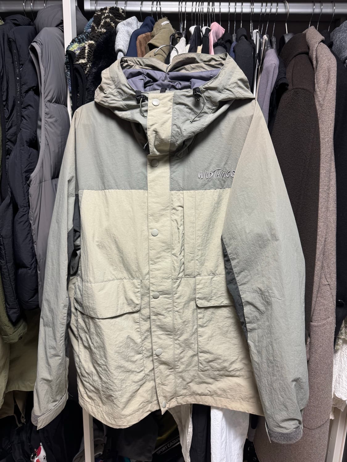 와일드 띵스 바람막이 상품이미지1