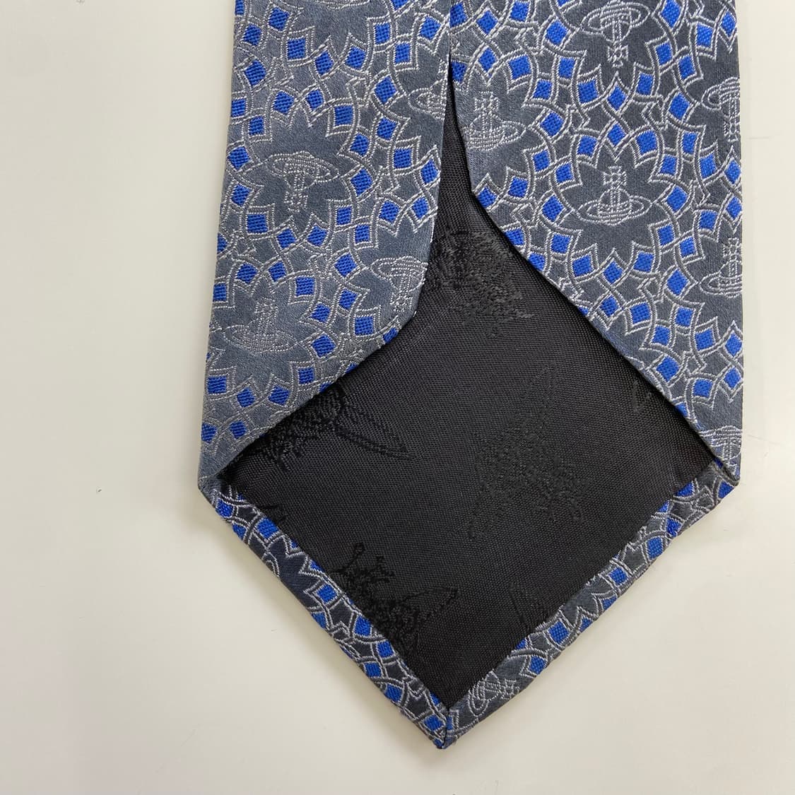 비비안웨스트우드 모노그램 정품 명품 넥타이(Vivienne) 상품이미지7