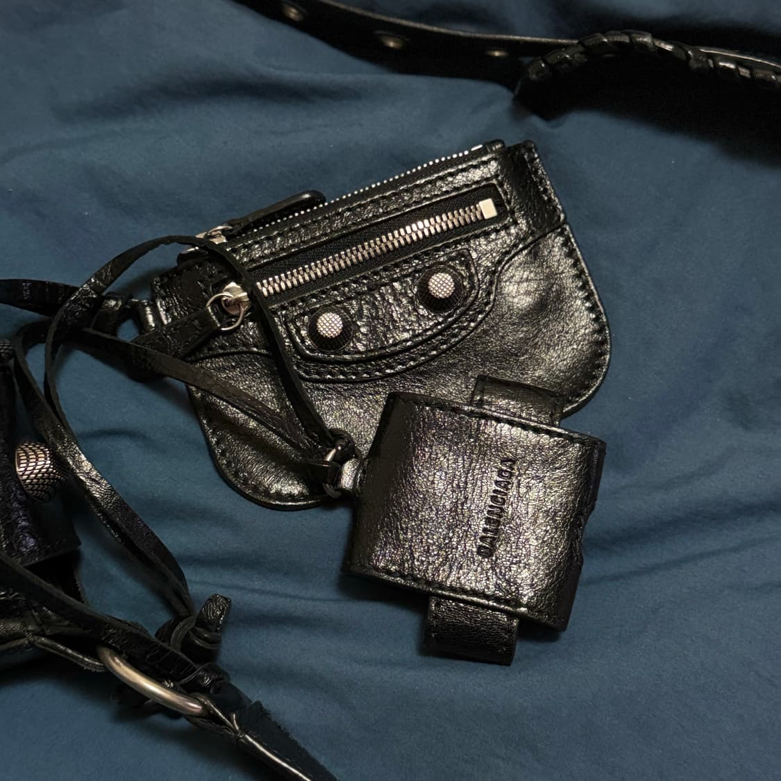 발렌시아가 르카골 메신저백 미디움 상품이미지3