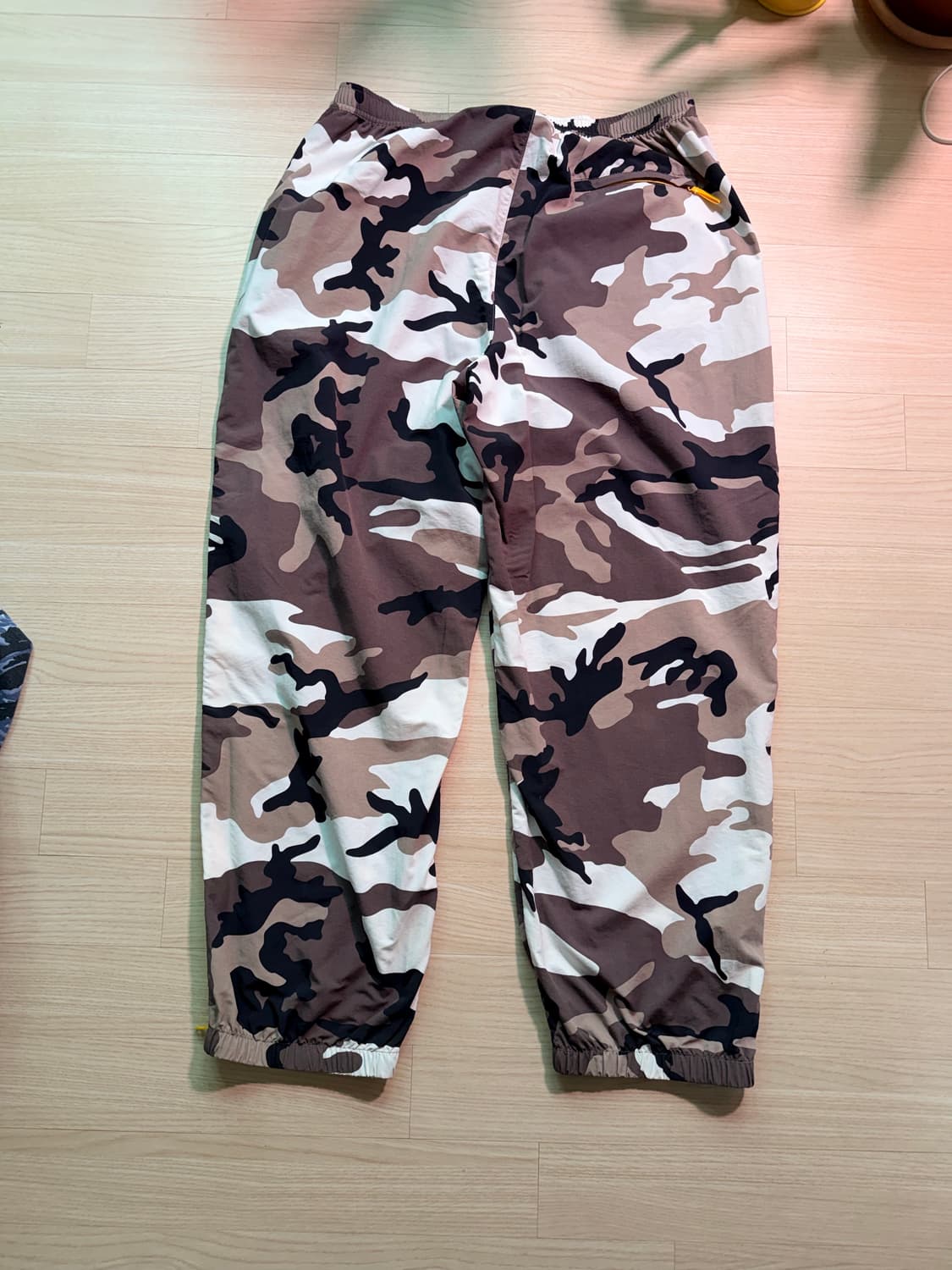 슈프림 콘트라스트 집 웜 업 팬츠 스노우 카모 - 25SS 상품이미지5