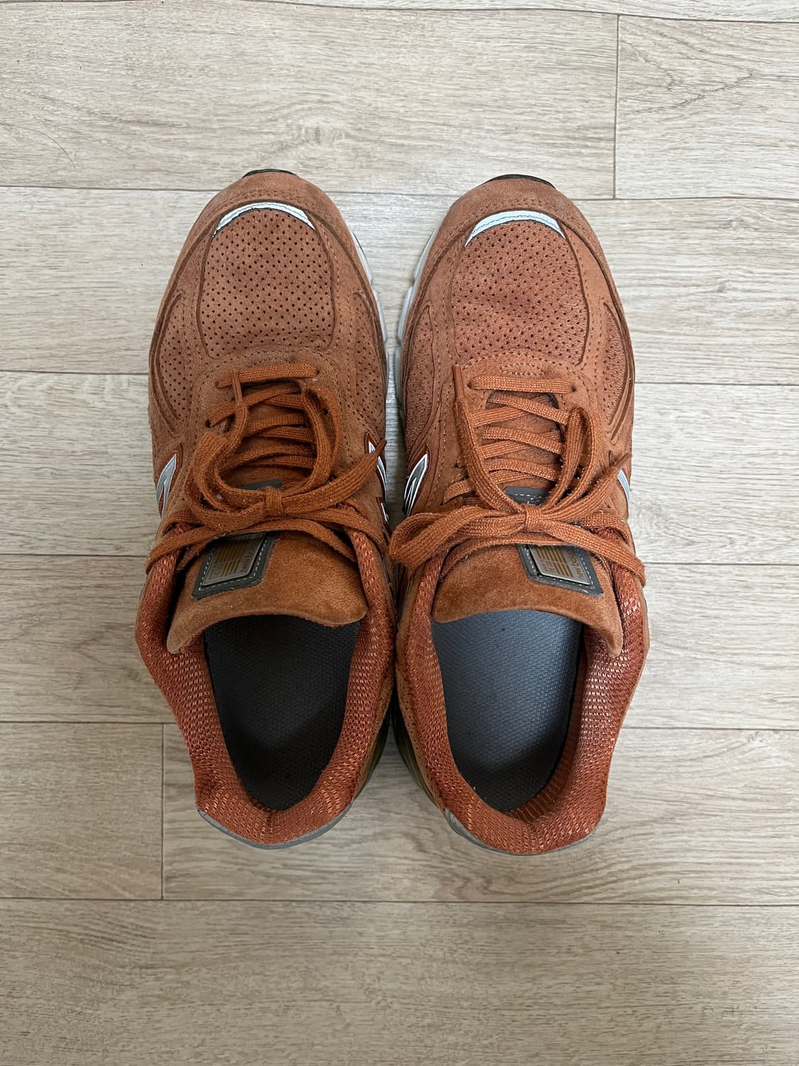 뉴발란스 990v4 270 상품이미지1