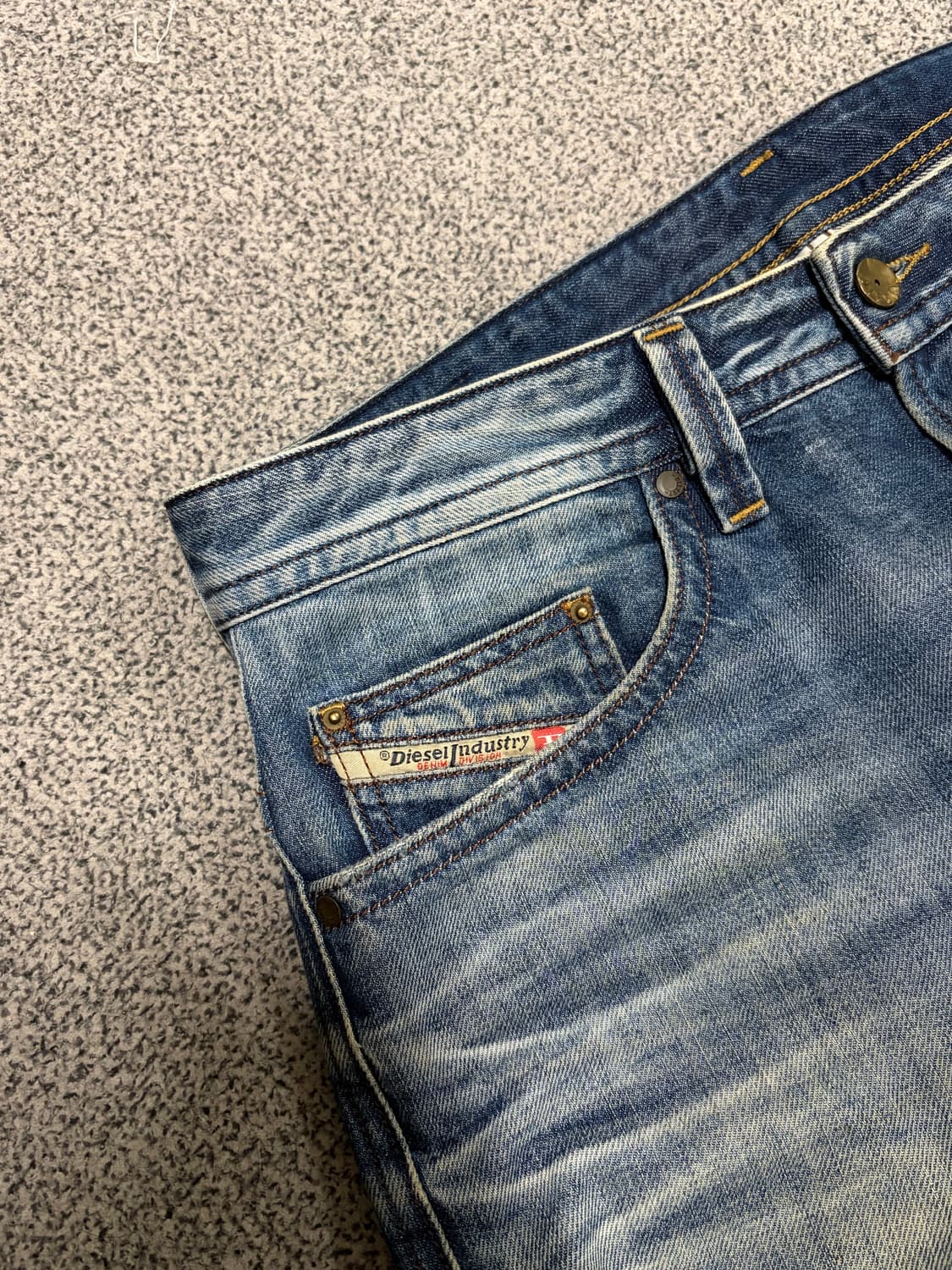 디젤 슬림 스트레이트 빈티지 데님 상품이미지4