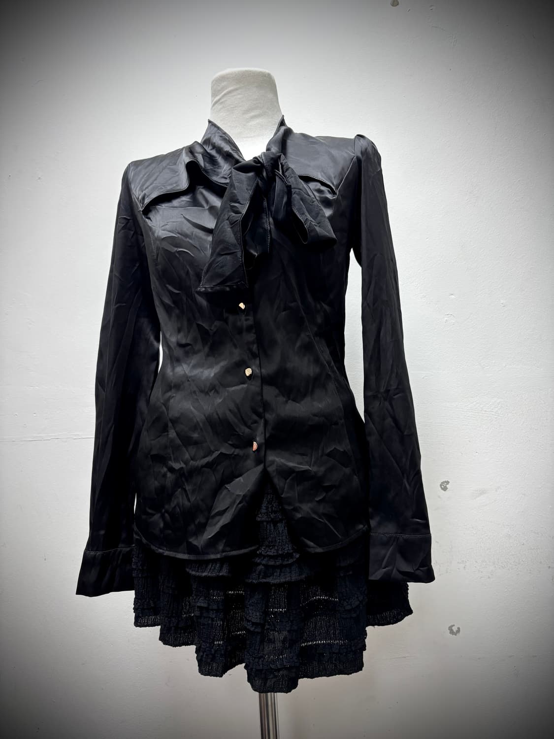 [Aesthetic Mood] 00’s Black Shirts 상품이미지1