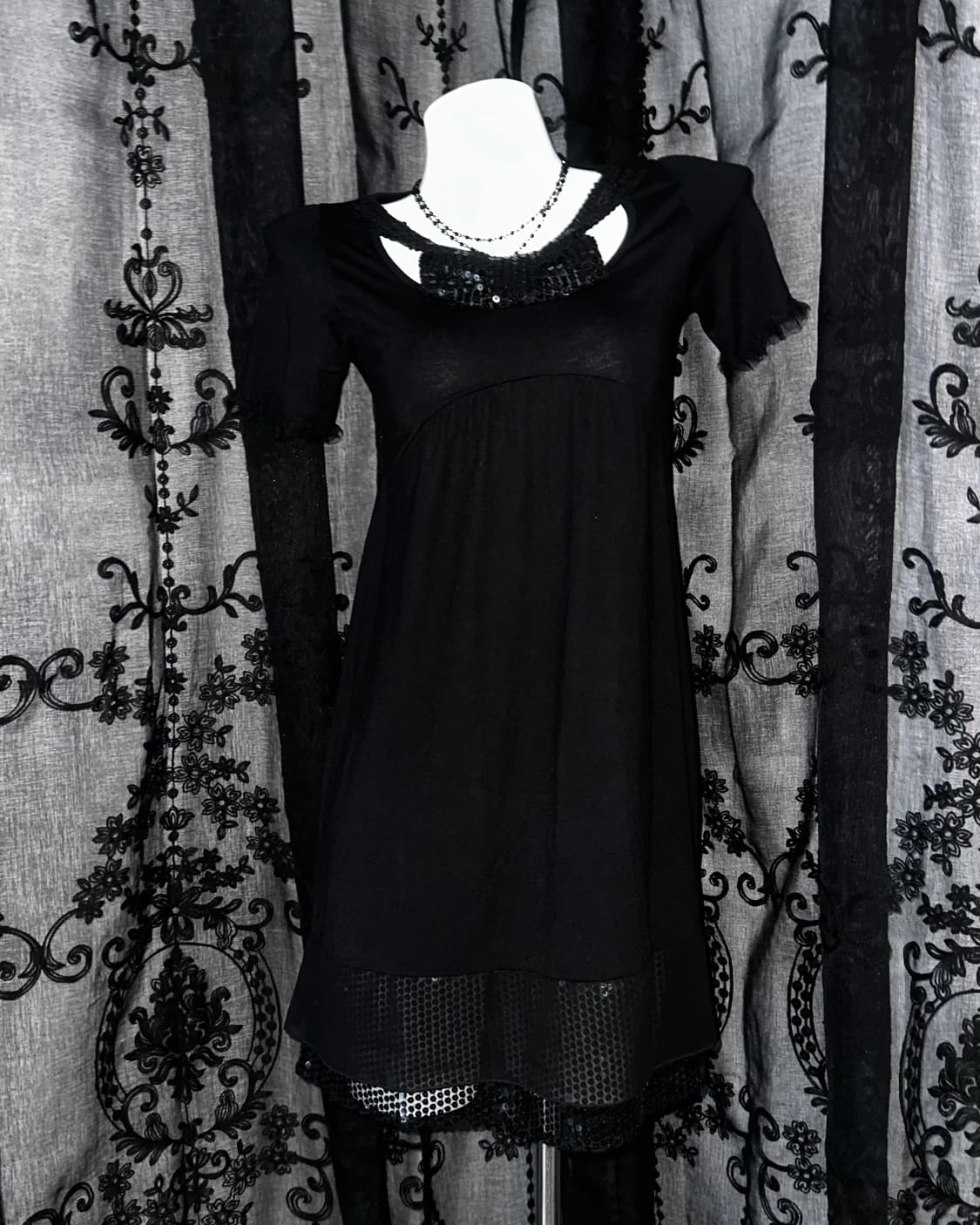 black sequin trim mini dress 상품이미지1