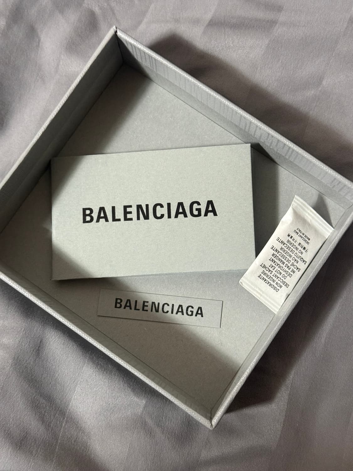 발렌시아가 로데오 카드지갑 상품이미지9