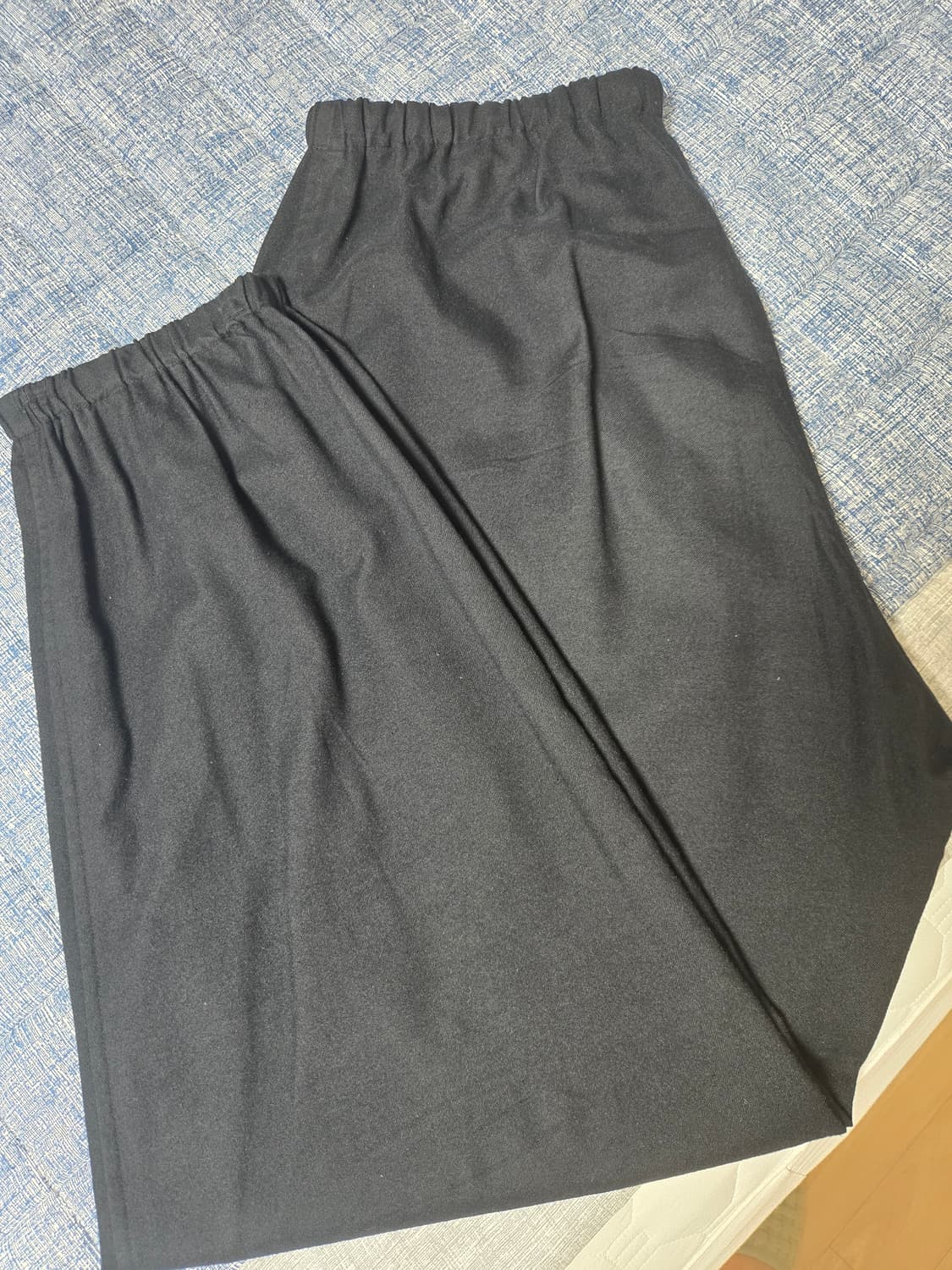 [2]코모리 25ss 실크넵 드로우스트링 팬츠 상품이미지1