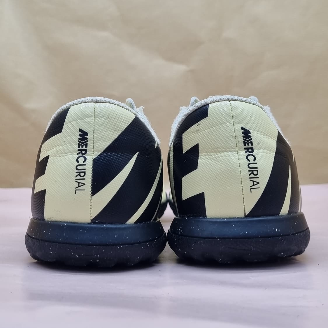 나이키 머큐리얼 베이퍼15 풋살화 240 상품이미지4