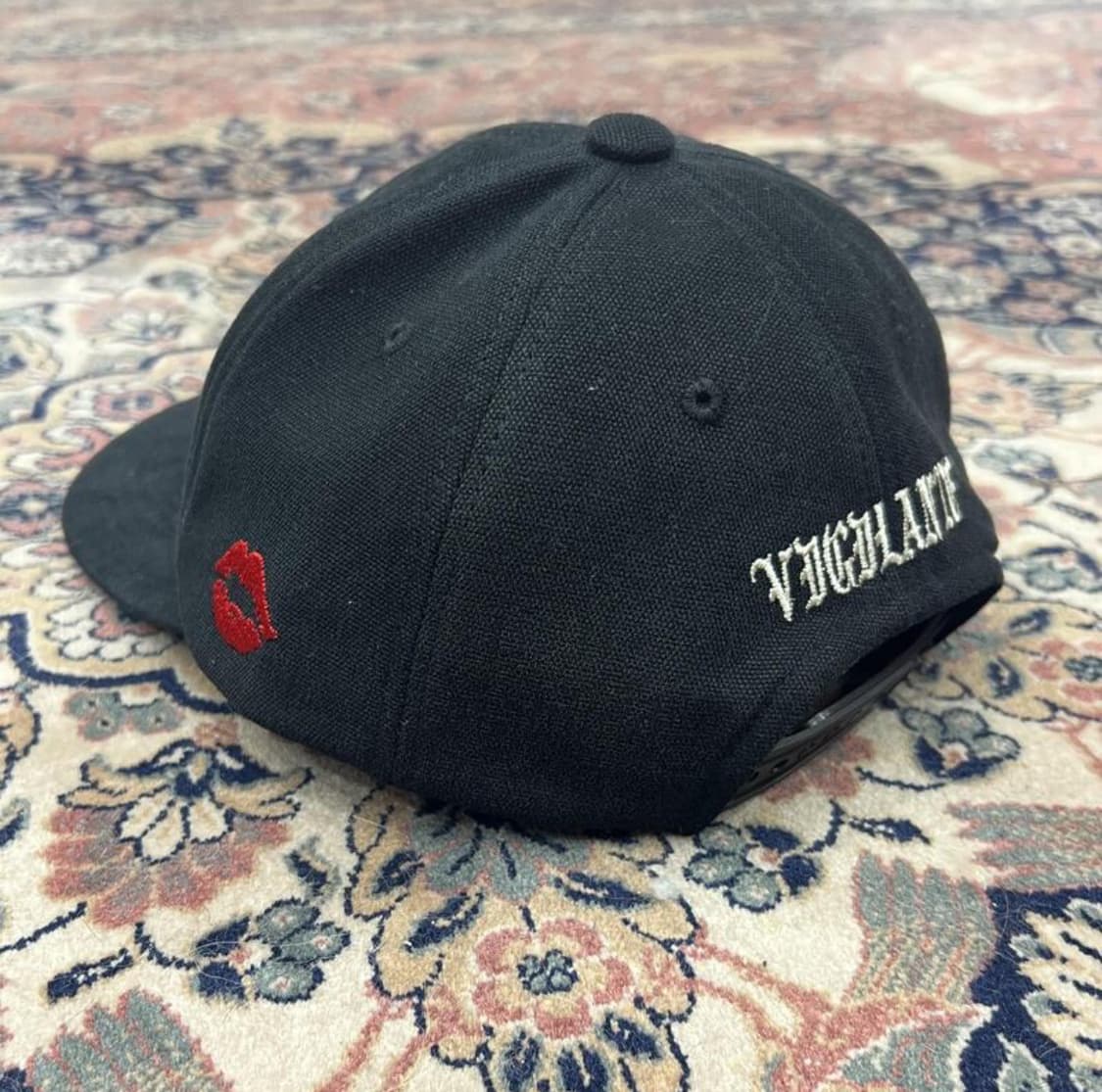 블랙아웃 피어스 모자 상품이미지2