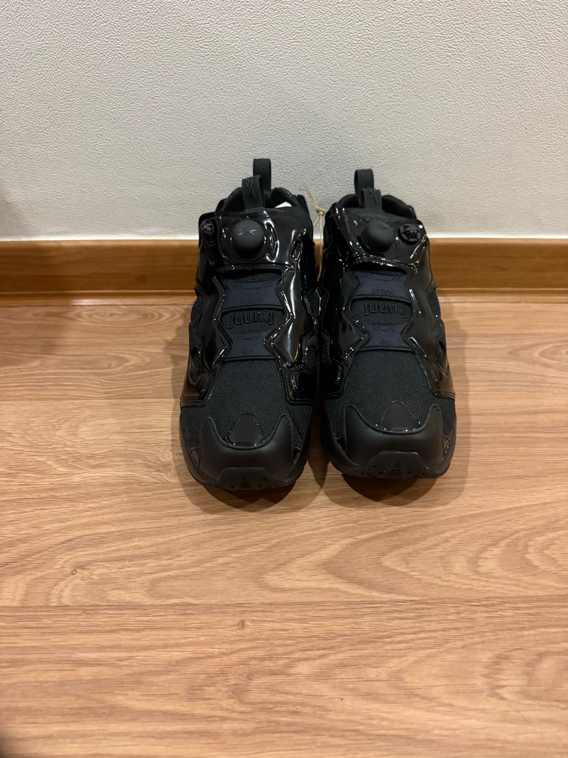 리복 준지 pump black us10 상품이미지3