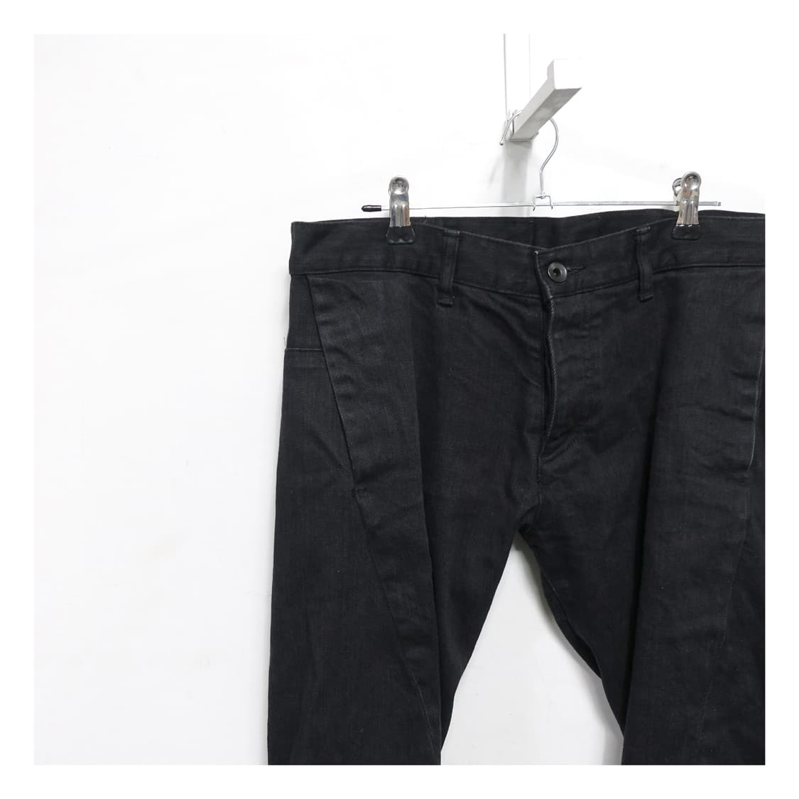 [46]SHELLAC 셸락 블랙 가먼트다잉 패브릭 J커브 아티잔 팬츠 상품이미지6