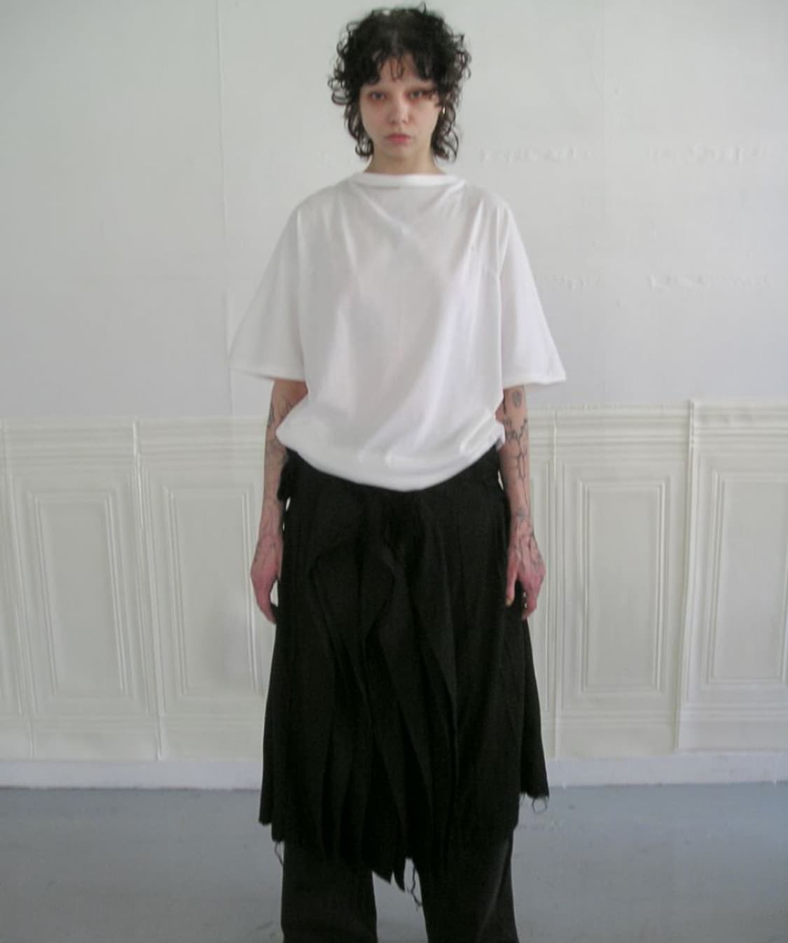 에옹쓰 Cowl Neck Half Top 화이트 상품이미지1