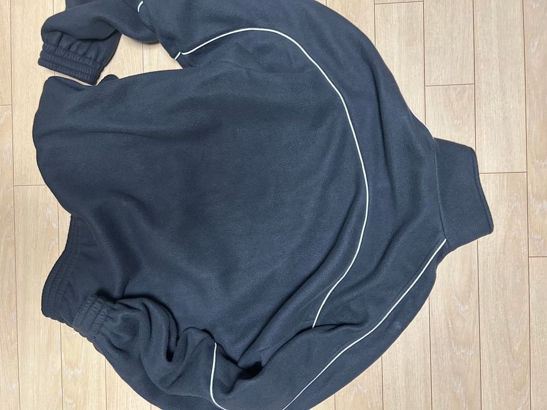 발렌시아가 스포티 후리스 상품이미지4