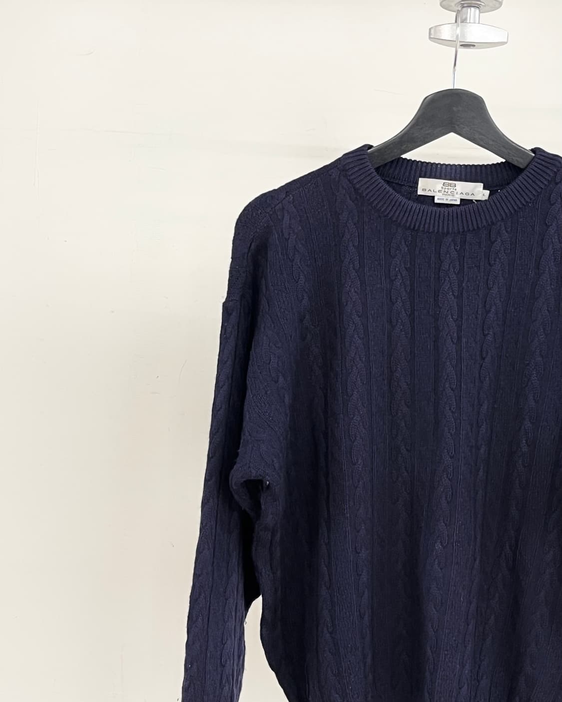 발렌시아가 네이비 케이블 니트 스웨터 상품이미지3