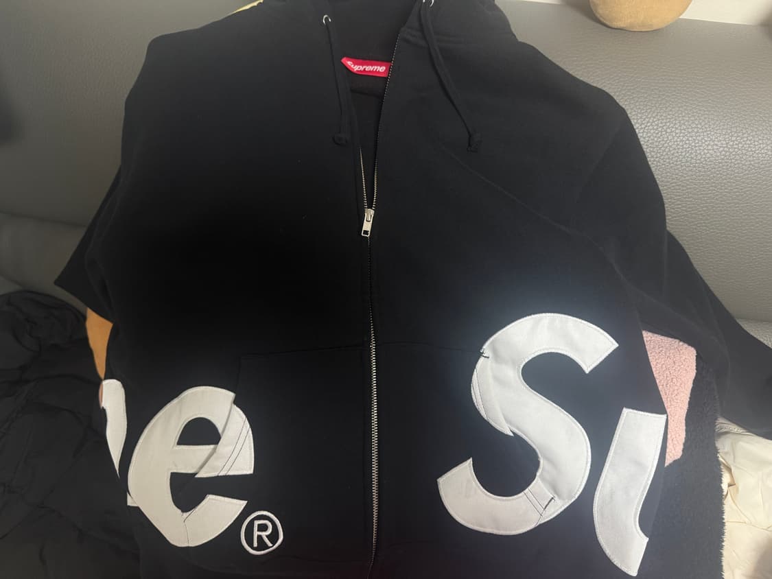 슈프림 빅 로고 집업 후드 스웨트셔츠 블랙 /25SS 상품이미지2